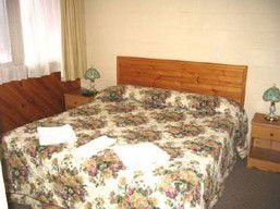 Glenelg Lake Holiday Apartment Accommodation - Accommodation Port Hedland 2