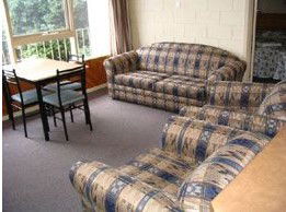 Glenelg Lake Holiday Apartment Accommodation - Accommodation Port Hedland 3