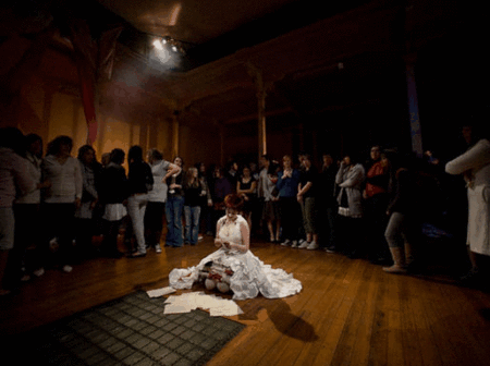 Zen Zen Zo Physical Theatre - Accommodation Port Hedland 2