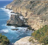 Island Rock and Natural Bridge - Accommodation Port Hedland