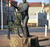 Miners Monument - Accommodation Port Hedland