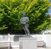 Alexander Cameron Statue - Accommodation Port Hedland