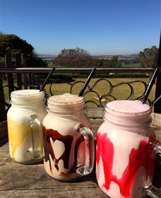 Hollydene Estate Wines And Vines Restaurant - Accommodation Port Hedland 6