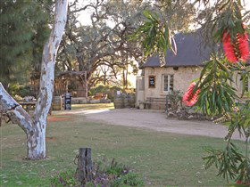 Overland Corner Hotel - Accommodation Port Hedland 1