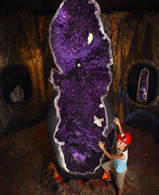 The Crystal Caves - Accommodation Port Hedland 2