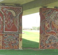 Cowra Bridge Pylons - Accommodation Port Hedland