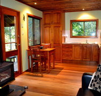 Waterfall Hideout-Rainforest Cabin for Couples - Accommodation Port Hedland
