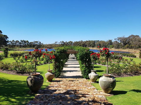 Margaret River Food, Wine & Sightseeing Tour From Perth - Accommodation Port Hedland 3