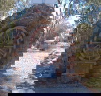 Jindera Pioneer Cairn - Accommodation Port Hedland