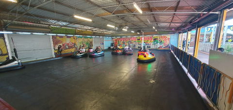 King Carnival With Mini Golf - Accommodation Port Hedland 1