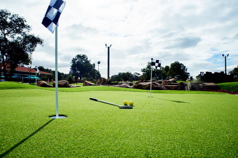 Vines Mini Golf - Accommodation Port Hedland 1