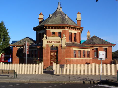 Yarram Courthouse Gallery - Accommodation Port Hedland 0