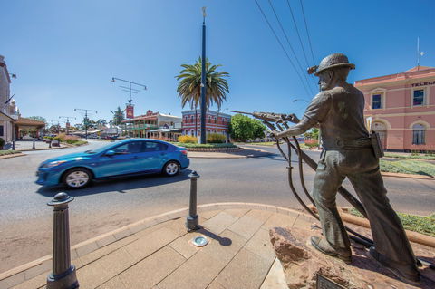 Miners Monument - Accommodation Port Hedland 1