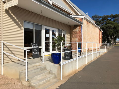 Anglican Community Cafe, Limestone Art Gallery & Cornish Garden - Accommodation Port Hedland 1