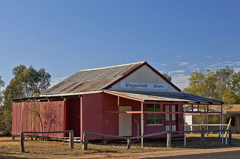 Copperfield Store, Chimney And Cemetery - Accommodation Port Hedland 1