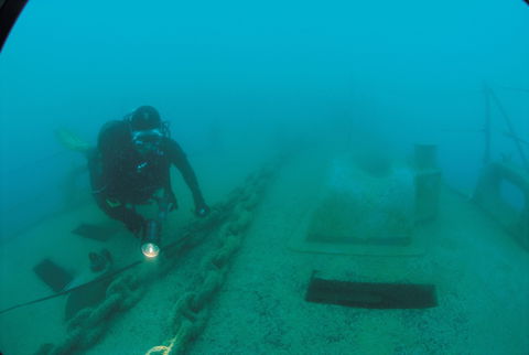 Ex HMAS Hobart Dive Site - Accommodation Port Hedland 1