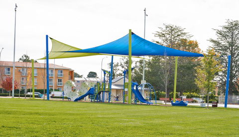 Queen Elizabeth Ll Park Queanbeyan - Accommodation Port Hedland 1