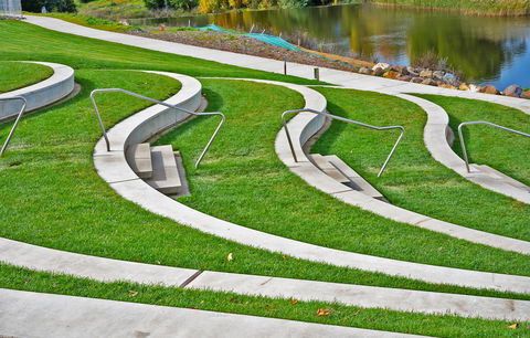 Queen Elizabeth Ll Park Queanbeyan - Accommodation Port Hedland 2