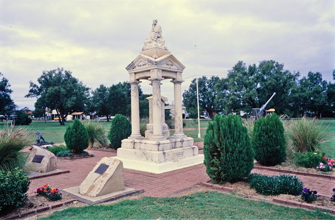 Weeping Mother Memorial - Accommodation Port Hedland 0