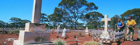 Old Pioneer Cemetery Coolgardie - Accommodation Port Hedland 0