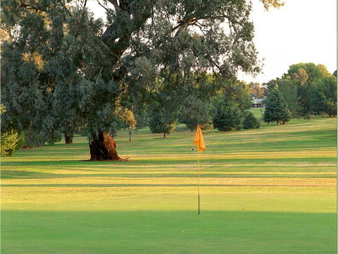 Cowra Golf Club - Accommodation Port Hedland 1
