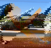 Loxton Tree sculptures - Accommodation Port Hedland