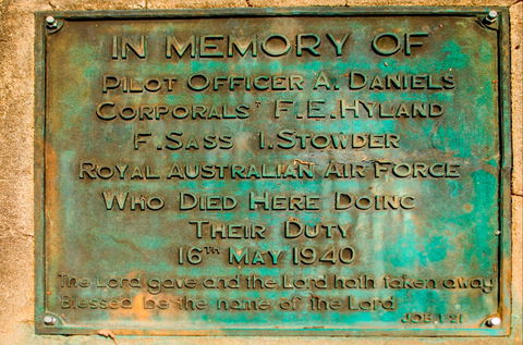 Avro Anson A4-4 Memorial - Accommodation Port Hedland 1