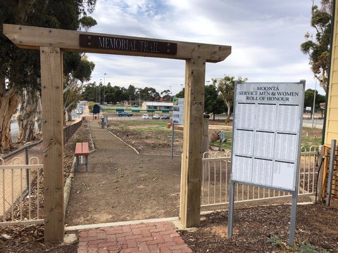 Moonta Area School Memorial Trail - Accommodation Port Hedland 1