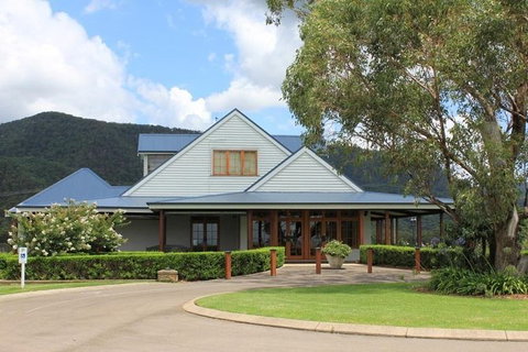 Audrey Wilkinson Vineyard: Picnic With Wine Masterclass Tasting - Accommodation Port Hedland 5