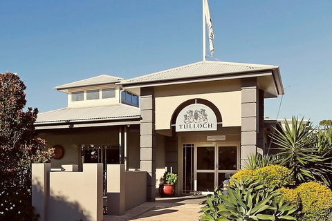 Tulloch Wines - Wine Tasting Paired With Local Handmade Chocolates - Accommodation Port Hedland 3