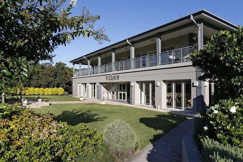 Tulloch Wines - Wine Tasting Paired With Local Handmade Chocolates - Accommodation Port Hedland 9
