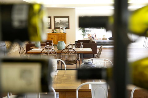 Tulloch Wines - Wine Tasting Paired With Local Handmade Chocolates - Accommodation Port Hedland 7