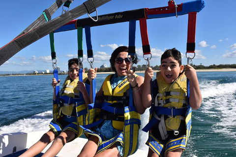Gold Coast Parasailing - Solo, Tandem, Triple - Accommodation Port Hedland 2