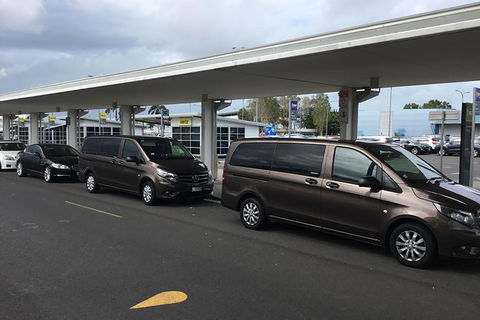 Mercedes 7 Seat Limousine Cairns Airport To Port Douglas - Accommodation Port Hedland 2