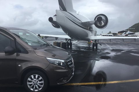 Mercedes 7 Seat Limousine Cairns Airport To Port Douglas - Accommodation Port Hedland 4