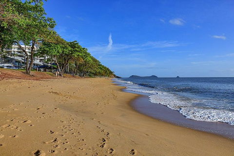 Airport Transfer - Palm Cove, Kewarra Beach & Trinity Beach To Cairns Airport - Accommodation Port Hedland 7
