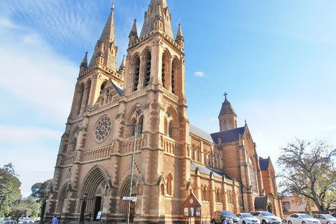 Adelaide Airport Transfers : Adelaide City To Airport ADL In Business Car - Accommodation Port Hedland 9