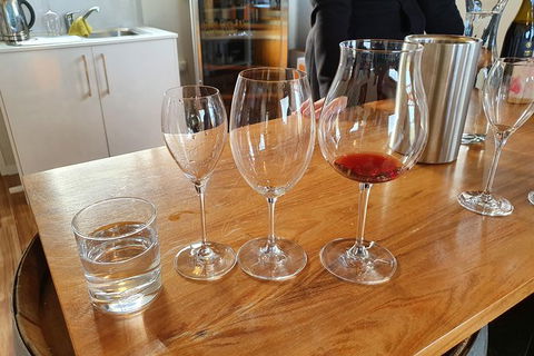 All Inclusive Wine Tour Up The Derwent Valley Hobart: Local Wines & Cheeses - Accommodation Port Hedland 5