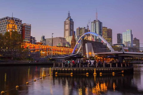 Melbourne Airport Transfers: Melbourne To Melbourne Airport MEL In Luxury Car - Accommodation Port Hedland 6