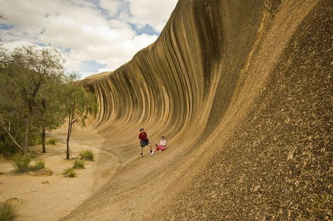 Wave Rock, York, Wildflowers, And Aboriginal Cultural Day Tour From Perth - Accommodation Port Hedland 0