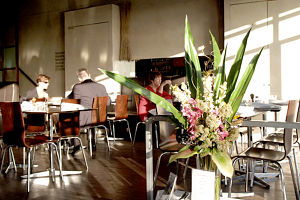 R Bar Restaurant Port Melbourne - Accommodation Port Hedland 0