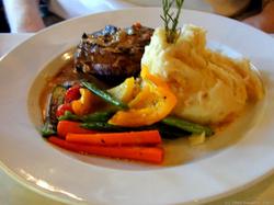 Benowa Tavern - Accommodation Port Hedland 1
