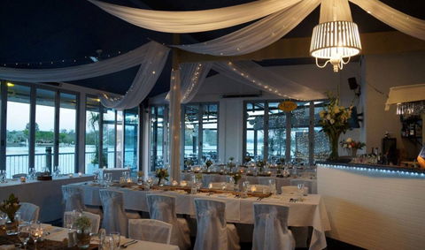 The River Deck On Noosa Marina - Accommodation Port Hedland 2