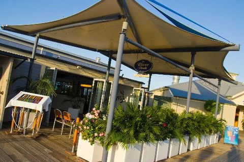 The River Deck On Noosa Marina - Accommodation Port Hedland 5