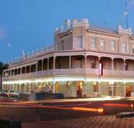 The Rose Hotel - Lounge Bar - Accommodation Port Hedland