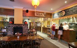 Albion Park Hotel - Accommodation Port Hedland 2