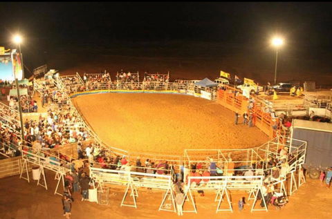 Black Opal Bull And Bronc Ride - Accommodation Port Hedland 1