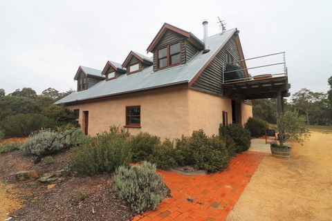 Yarralaw Springs Wines  - Cellar Door Wine Tasting - Accommodation Port Hedland 2