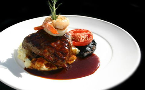 Aquarius Seafood Restaurant - Accommodation Port Hedland 3