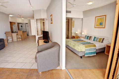 Rolling Surf Resort - Accommodation Port Hedland 5